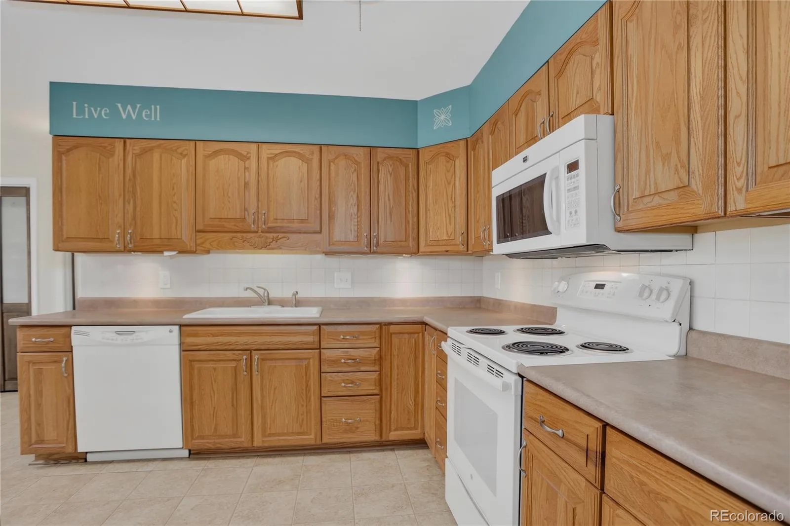 2974 S Eaton Street Denver CO 80227 | MLS #REC6923927 07312026035839 1600 14