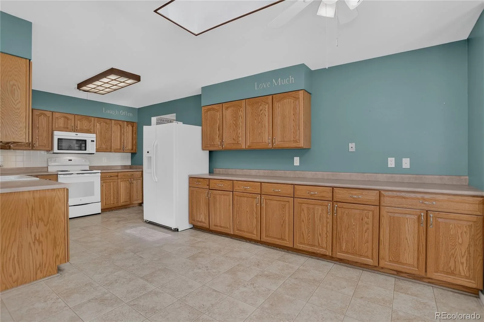 2974 S Eaton Street Denver CO 80227 | MLS #REC6923927 07312026035839 1600 15