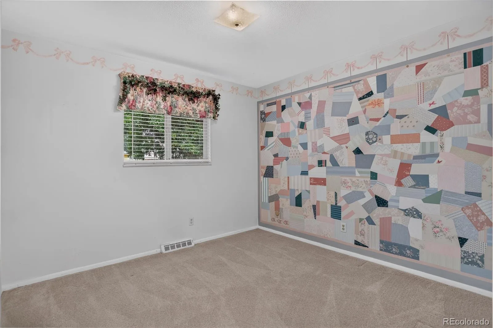 2974 S Eaton Street Denver CO 80227 | MLS #REC6923927 07312026035839 1600 24