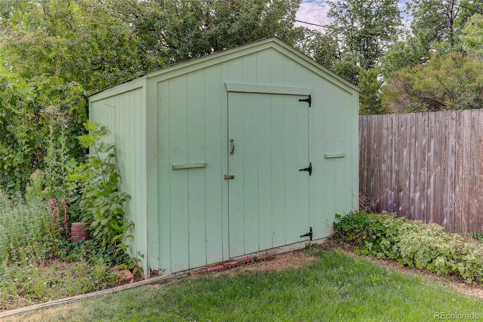 2974 S Eaton Street Denver CO 80227 | MLS #REC6923927 07312026035839 1600 44