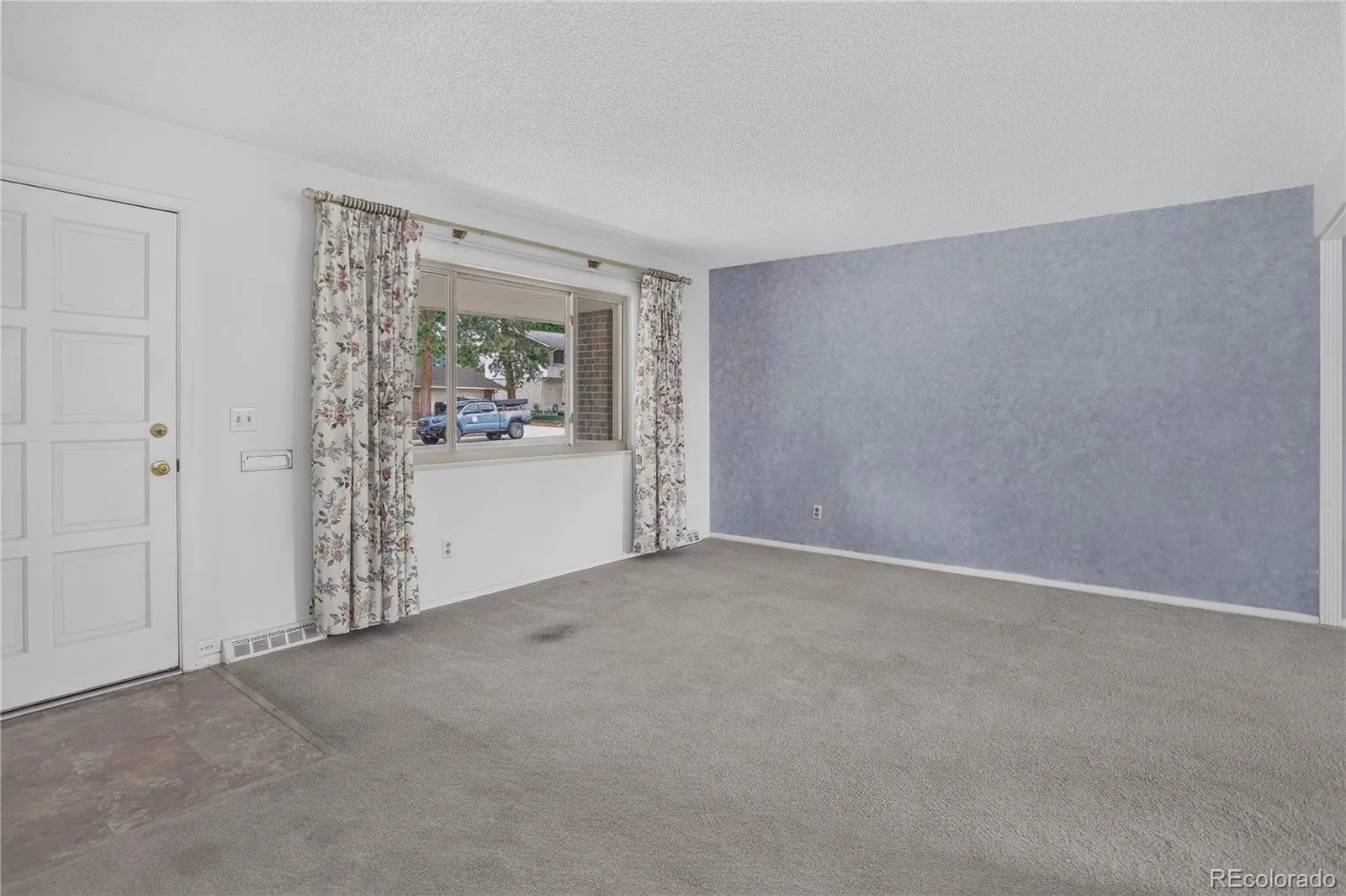 2974 S Eaton Street Denver CO 80227 | MLS #REC6923927 07312026035839 1600 5
