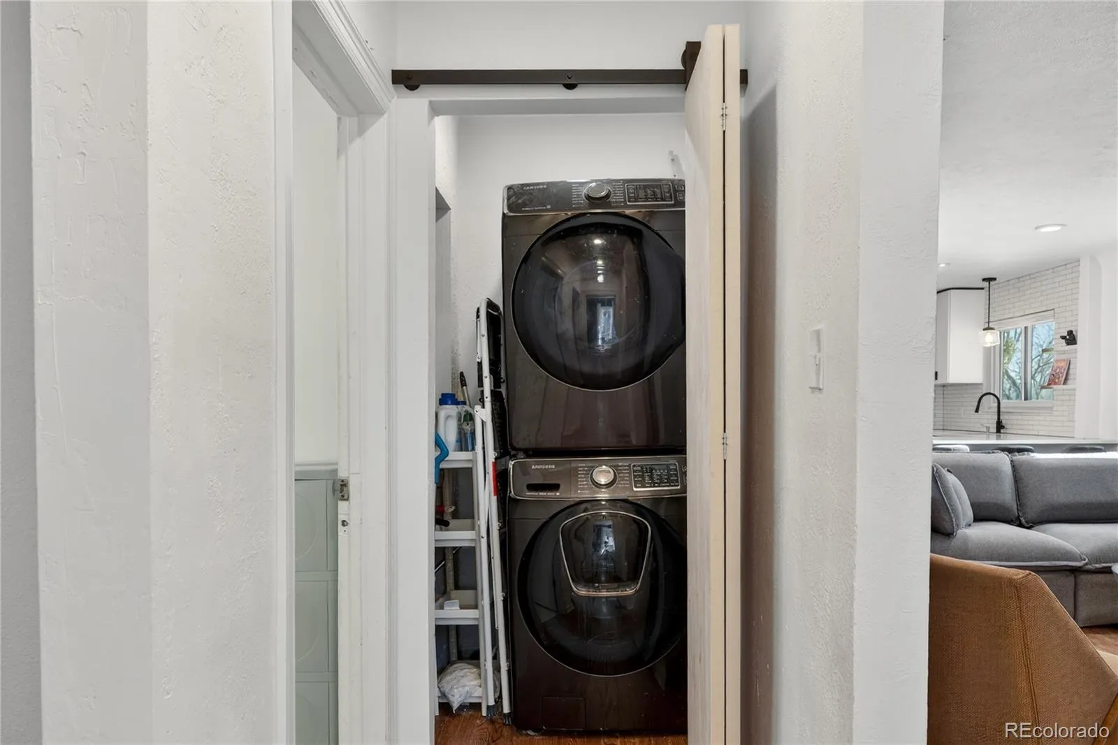 04102026174153 1600 11