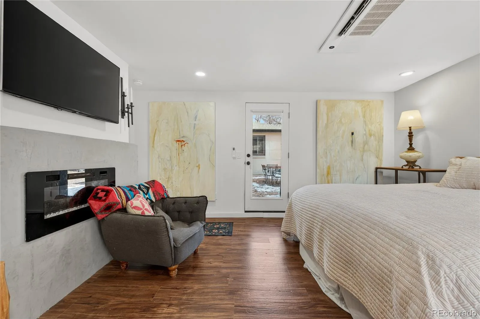 04102026174153 1600 18