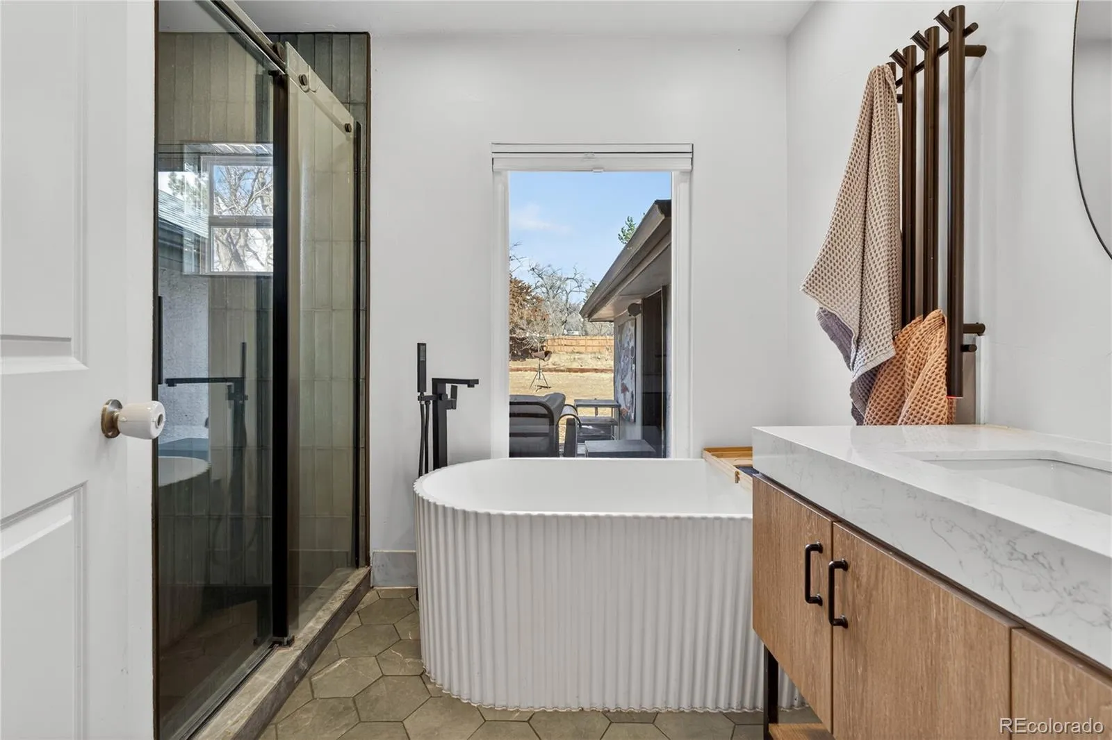 04102026174153 1600 20