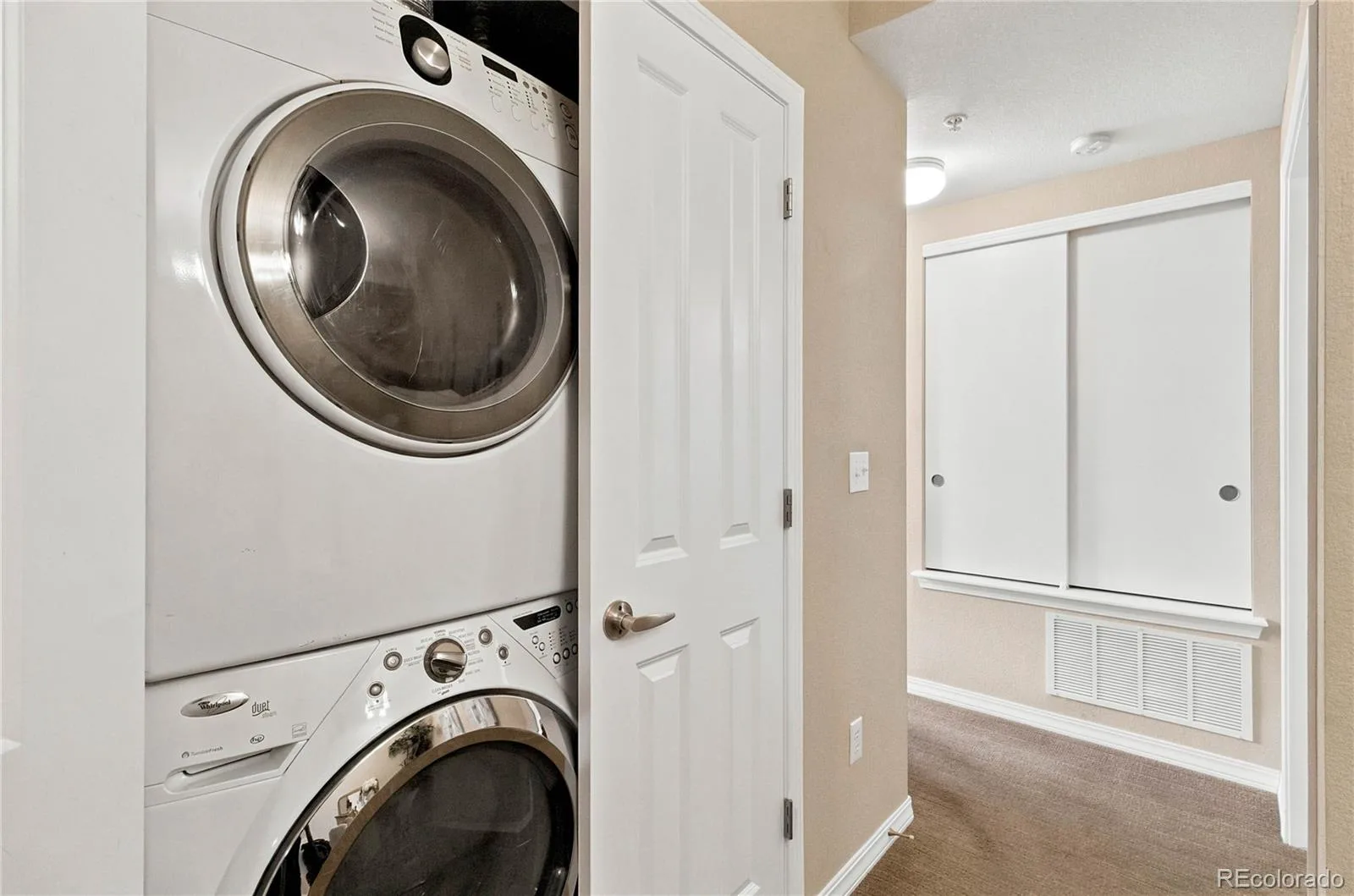 10052 W Ute Place #102 Littleton CO 80127 | MLS #REC6925626 08312026164346 1600 15