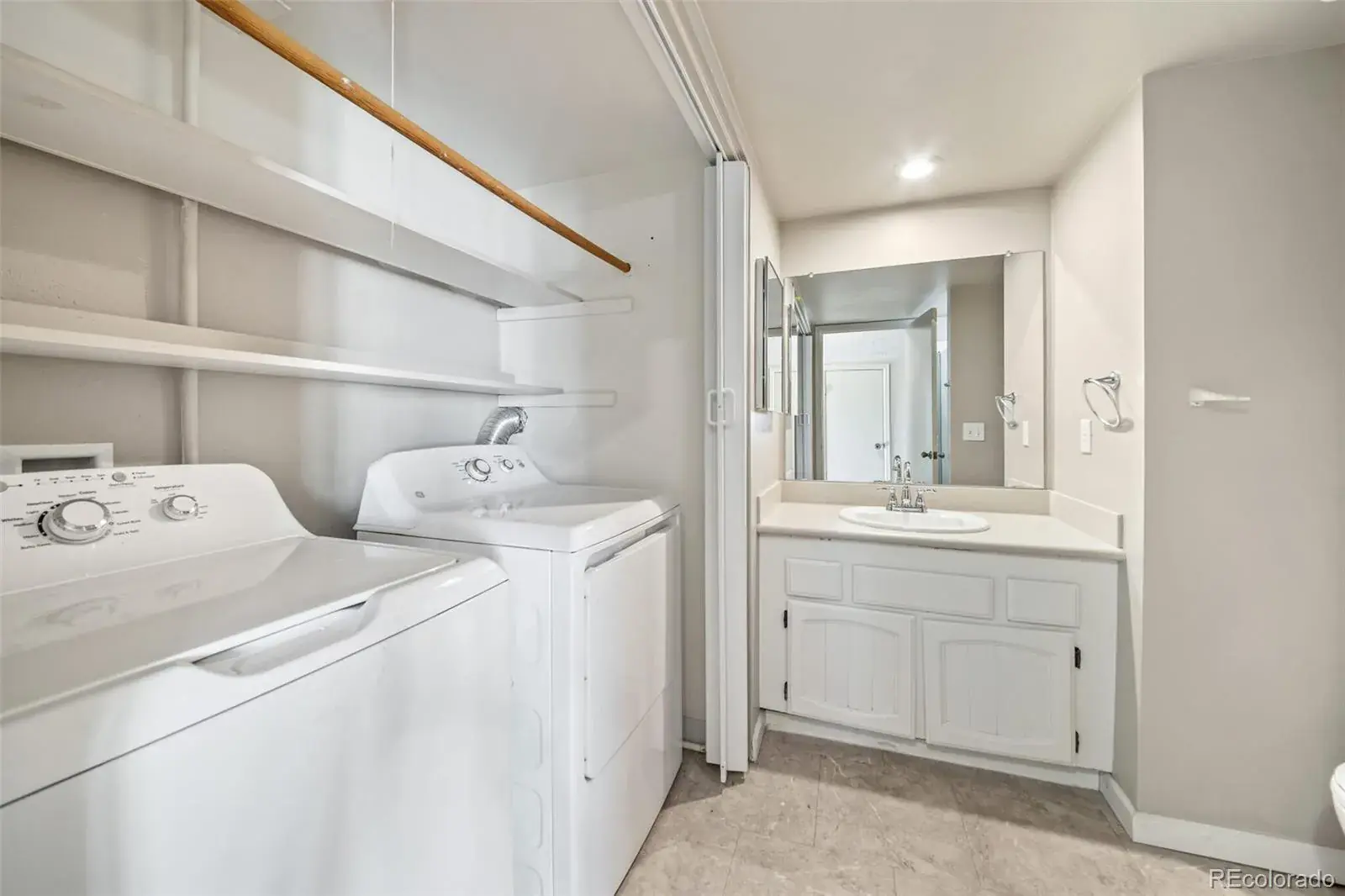 11212025211647 1600 16