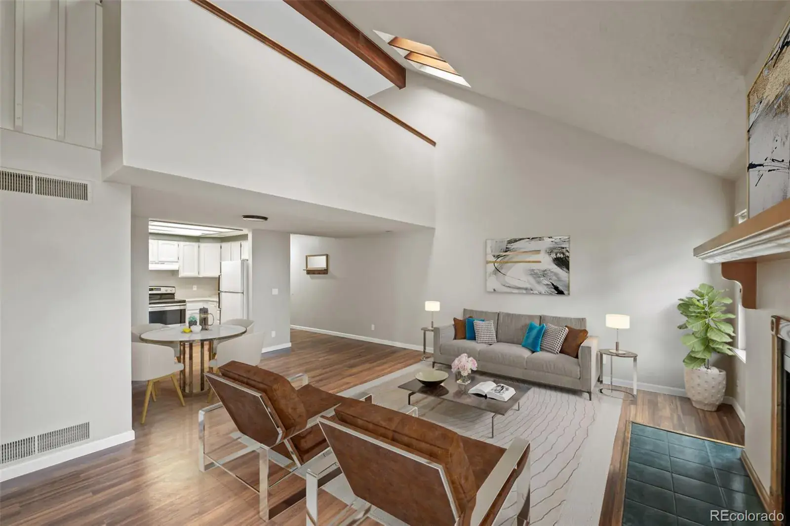 11212025211647 1600 2