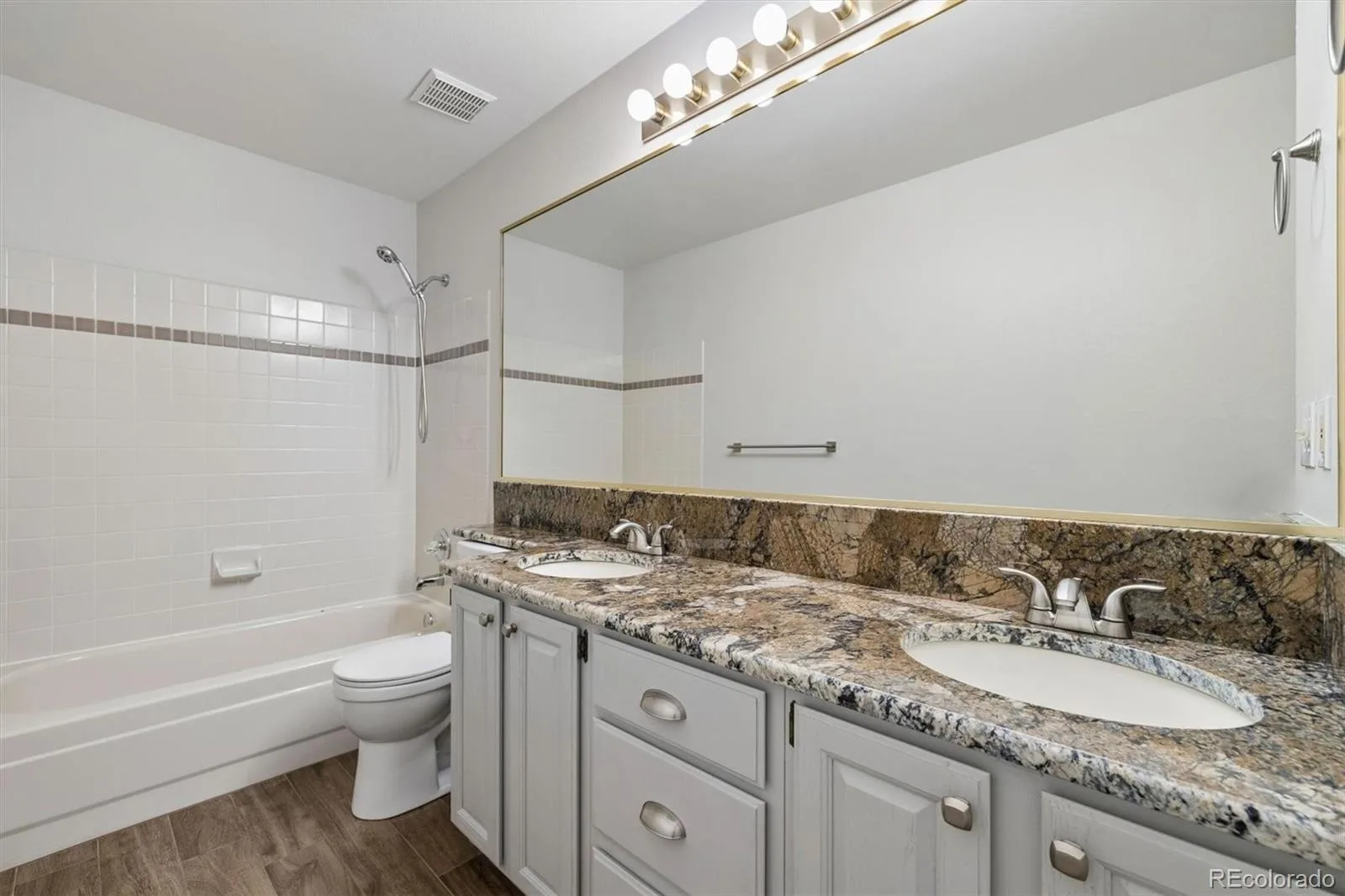 2353 Wigan Court Highlands Ranch CO 80126 | MLS #REC6926298 08032026155719 1600 29