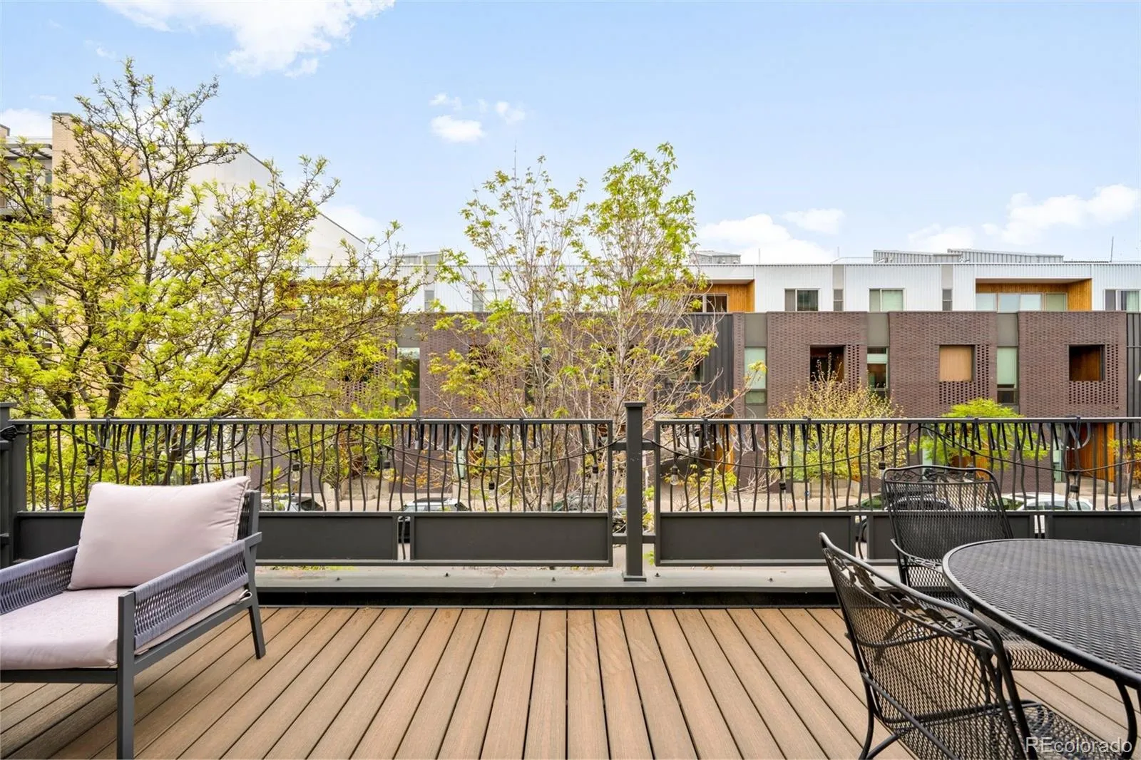 04172026162544 1600 22