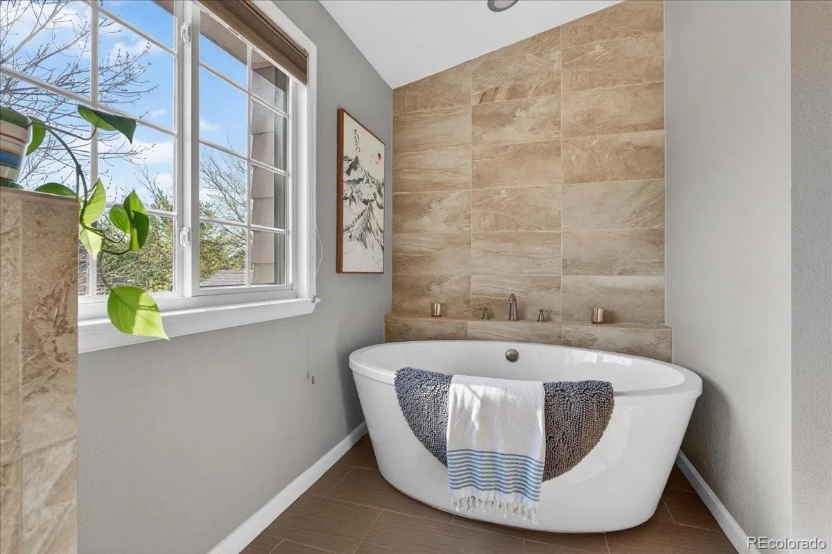 5421 S Bahama Court Centennial CO 80015 MLS #REC6932215 04242026225024 1200 26