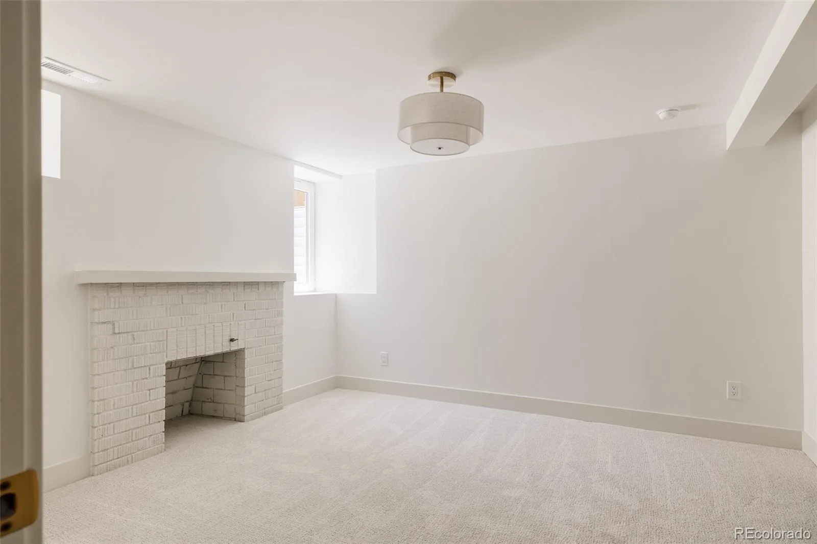 1992 S Lincoln Street Denver CO 80210 MLS #REC6932554 06112026215420 1600 29