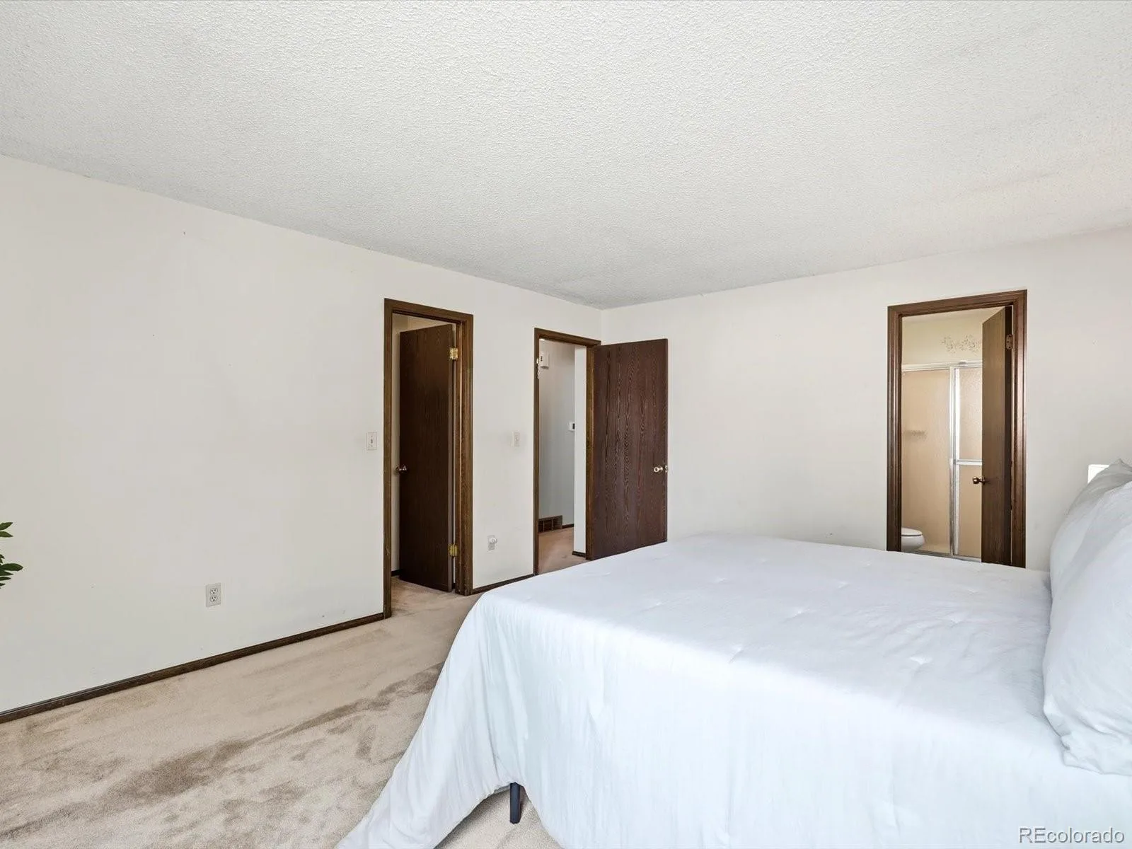 8220 Hoyt Way Arvada CO 80005 MLS #REC6933147 07092026220540 1600 15