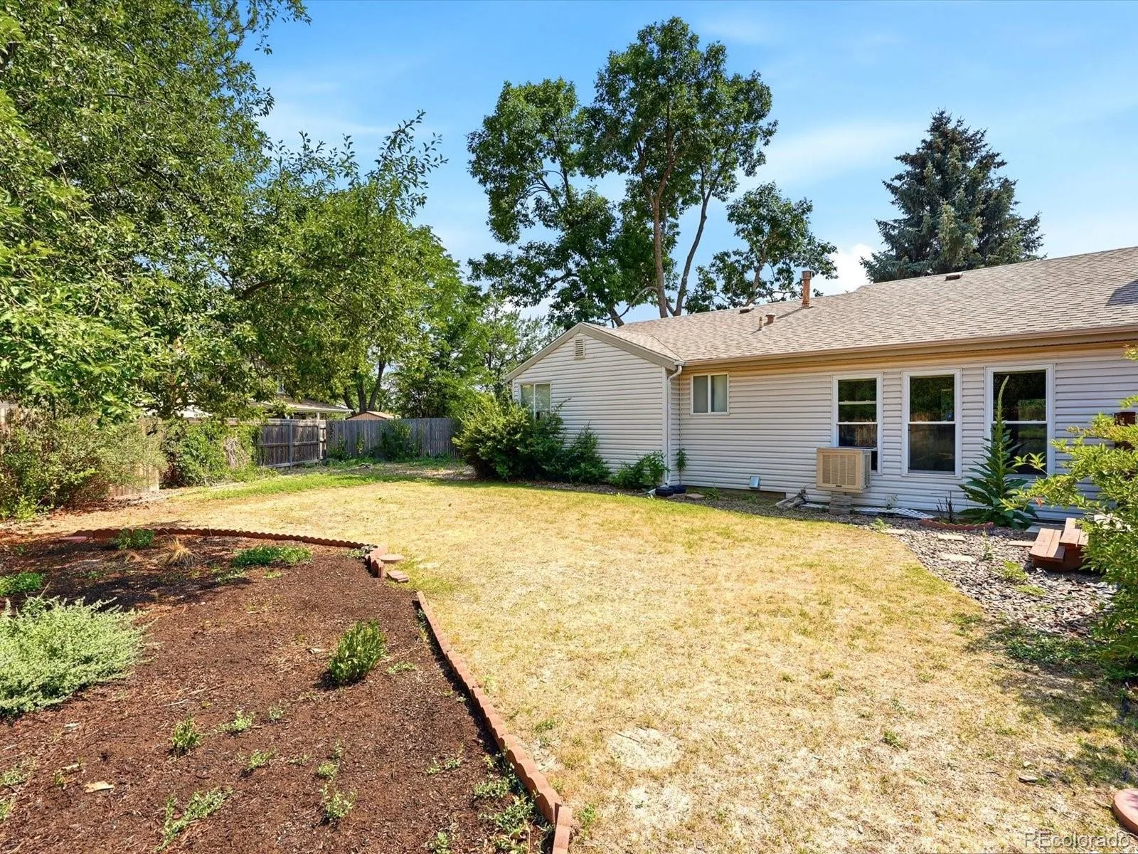 8220 Hoyt Way Arvada CO 80005 MLS #REC6933147 07092026220540 1600 22