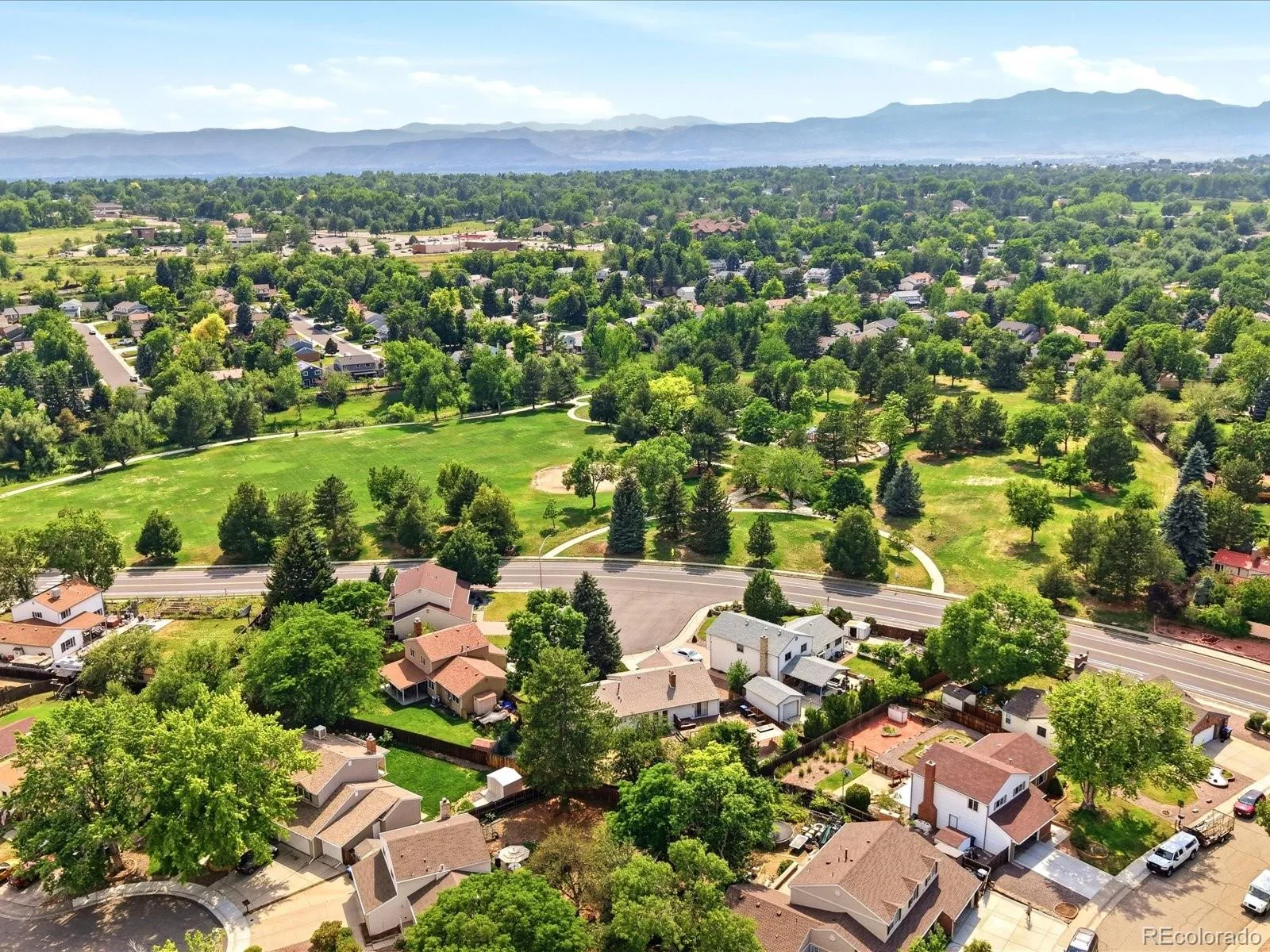 8220 Hoyt Way Arvada CO 80005 MLS #REC6933147 07092026220540 1600 27