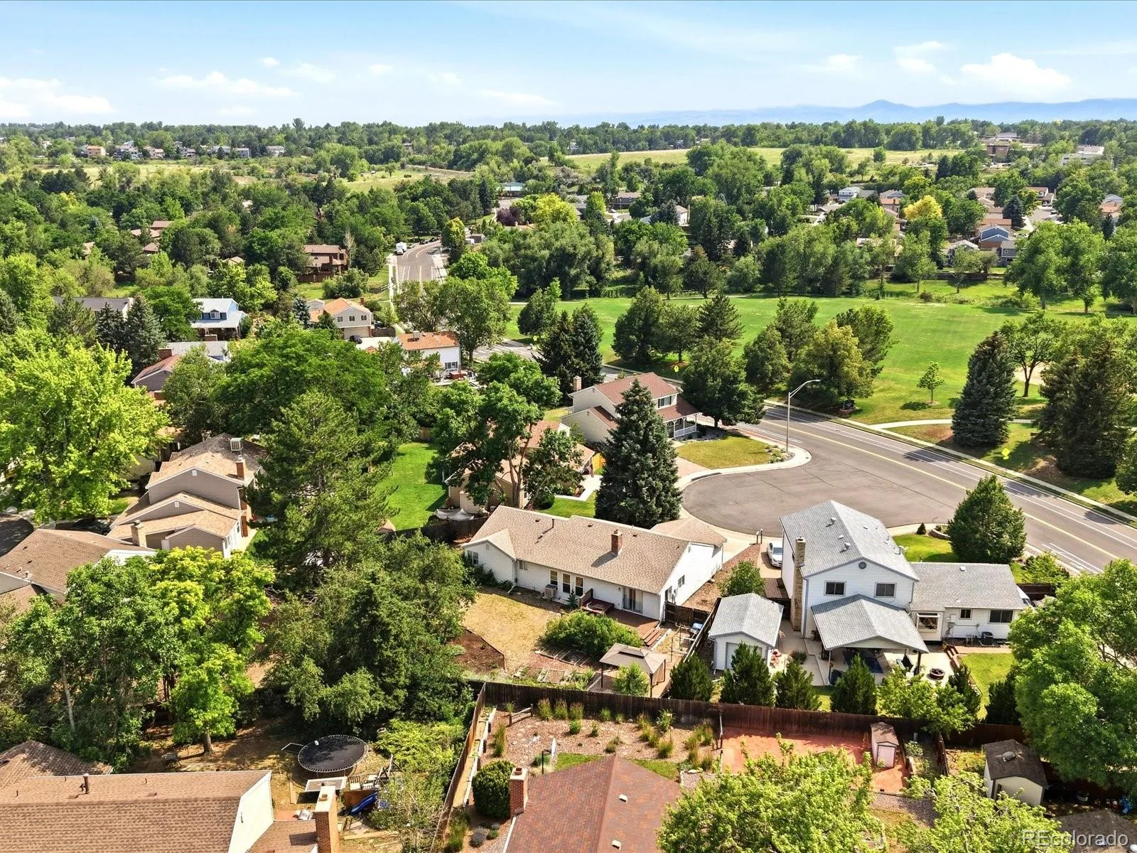 8220 Hoyt Way Arvada CO 80005 MLS #REC6933147 07092026220540 1600 28