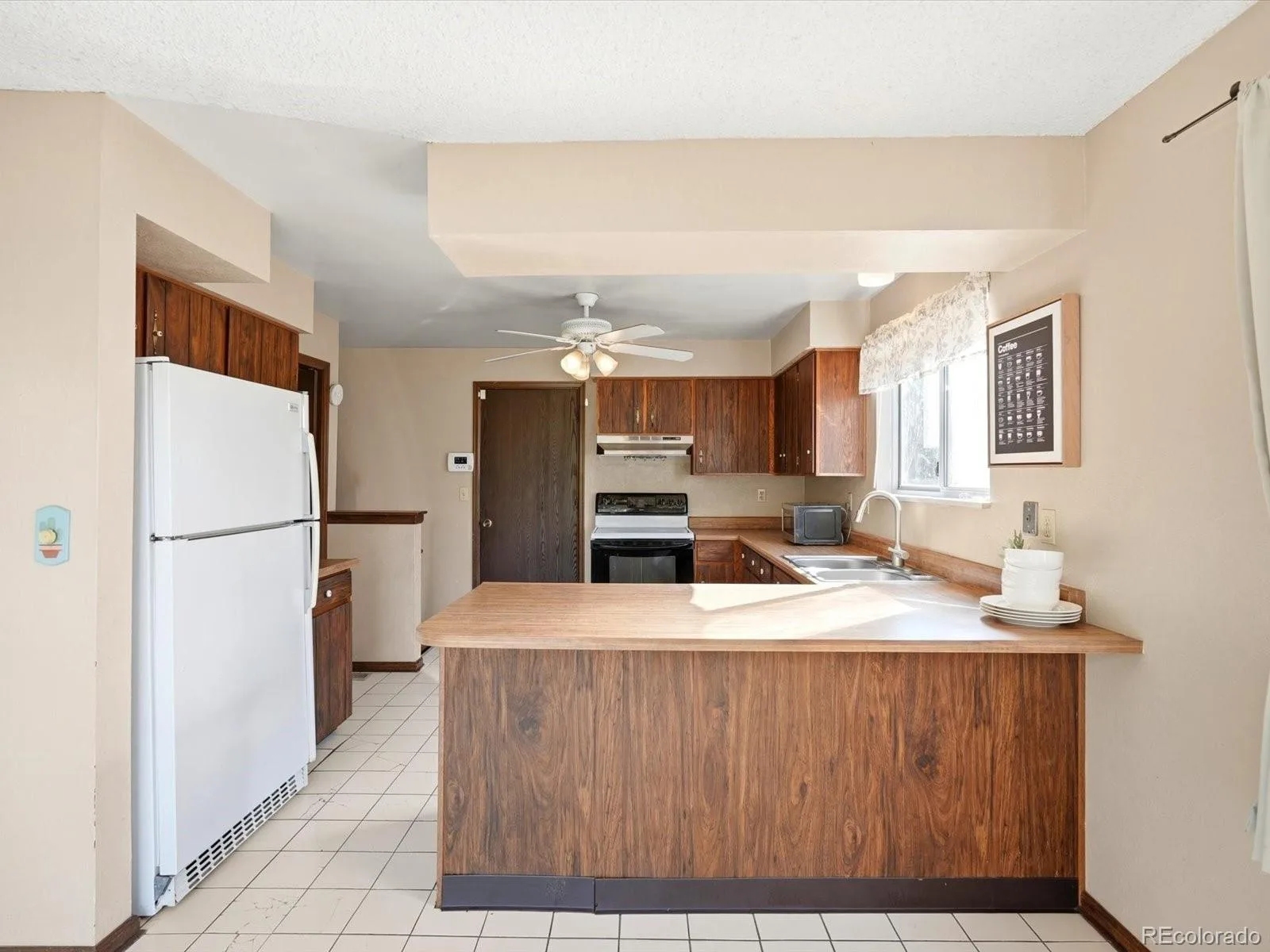 8220 Hoyt Way Arvada CO 80005 MLS #REC6933147 07092026220540 1600 6