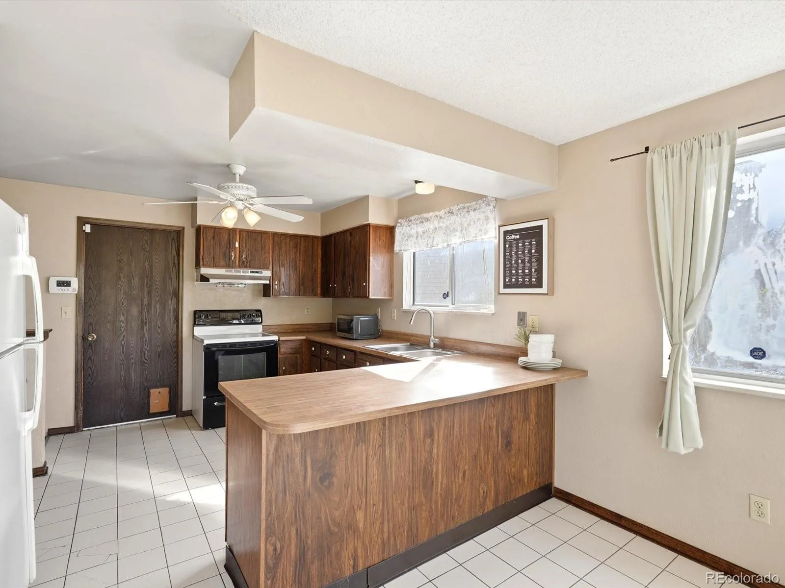 8220 Hoyt Way Arvada CO 80005 MLS #REC6933147 07092026220540 1600 7