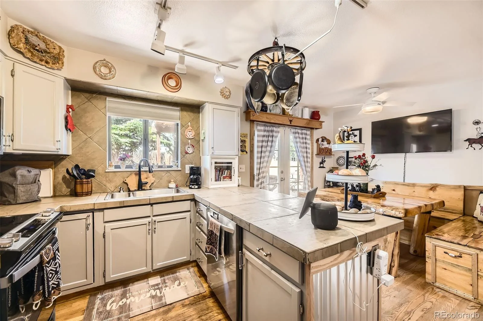 4845 S Taft Street Morrison CO 80465 | MLS #REC6933699 07292026153913 1600 7