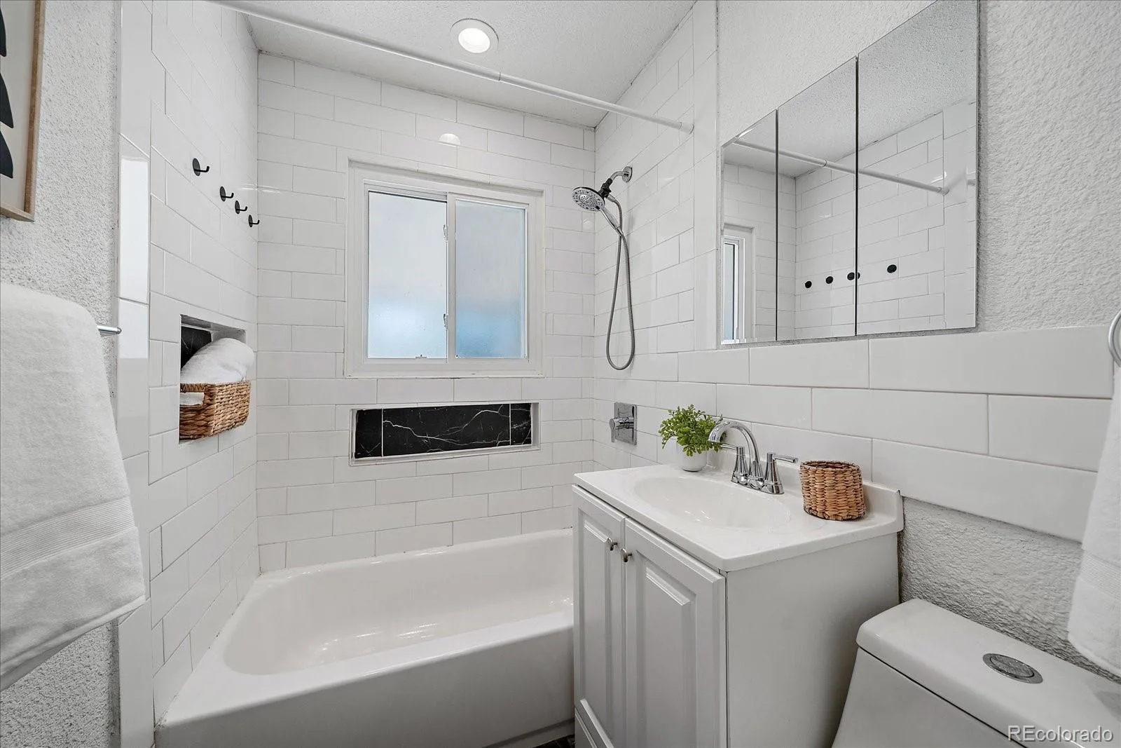 750 Kenton Street Aurora CO 80010 | MLS #REC6934963 08162026050953 1600 13