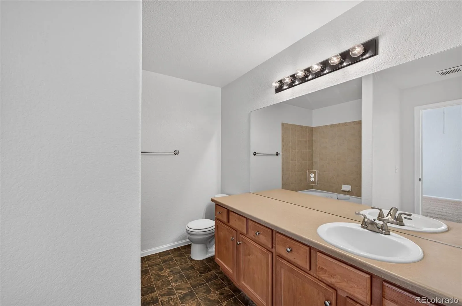 4323 S Jebel Lane Aurora CO 80015 | MLS #REC6937381 07152026082446 1600 20