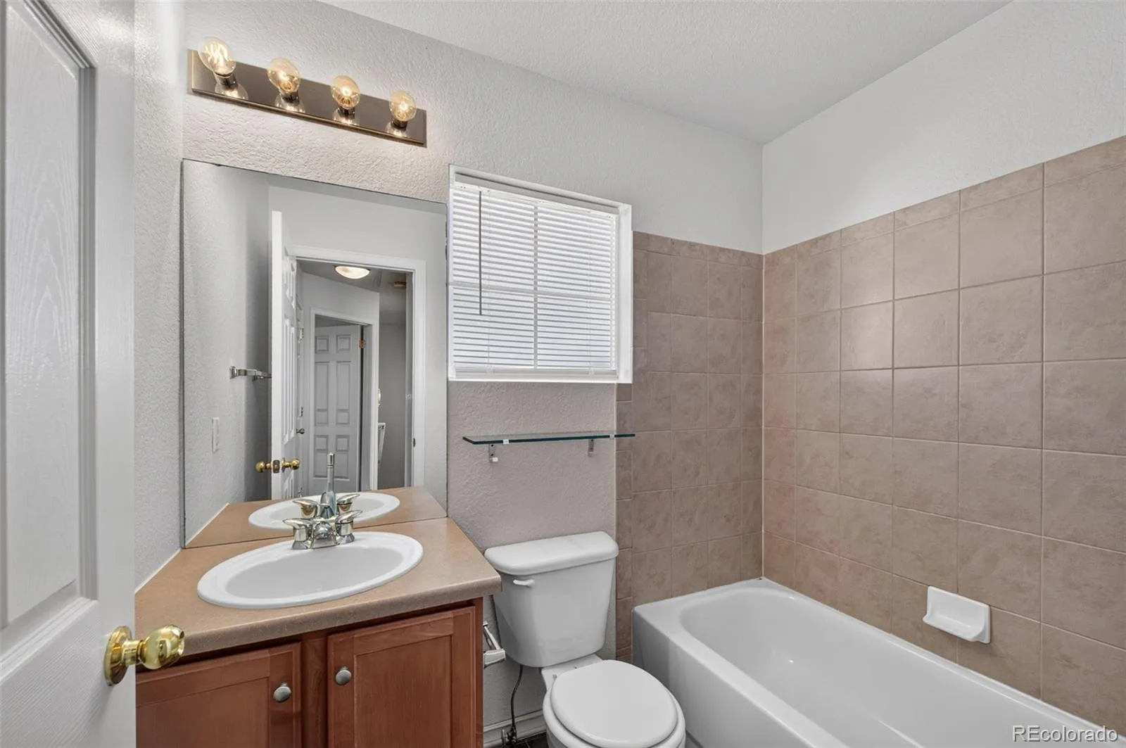 4323 S Jebel Lane Aurora CO 80015 | MLS #REC6937381 07152026082446 1600 25