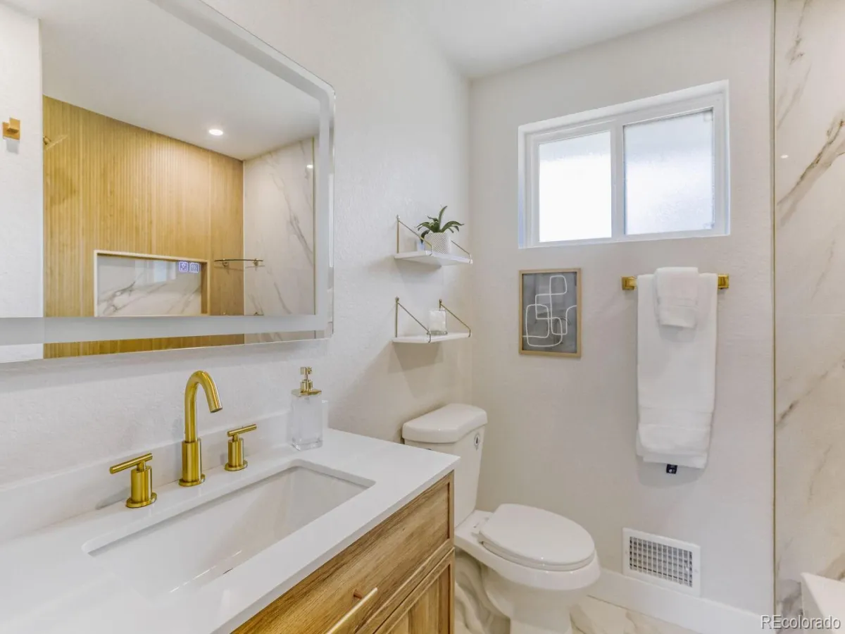 04062026120226 1200 10