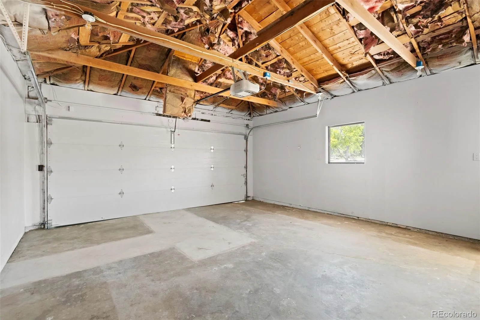 6695 S Ogden Street Centennial CO 80121 MLS #REC6939001 06262026151140 1600 28