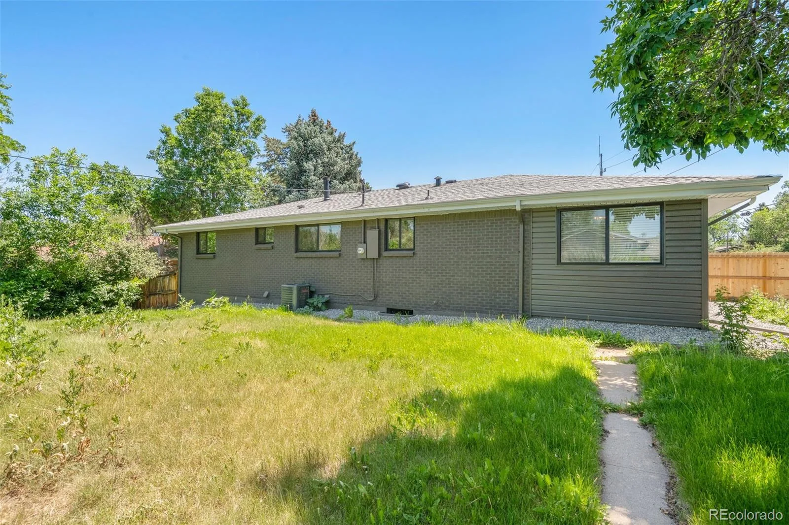 6695 S Ogden Street Centennial CO 80121 MLS #REC6939001 06262026151140 1600 30