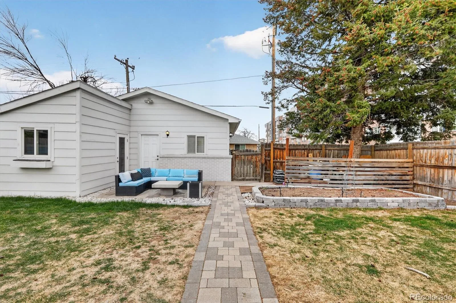 2201 S Dexter Street Denver CO 80222 | MLS #REC6939959 08052026165612 1600 38