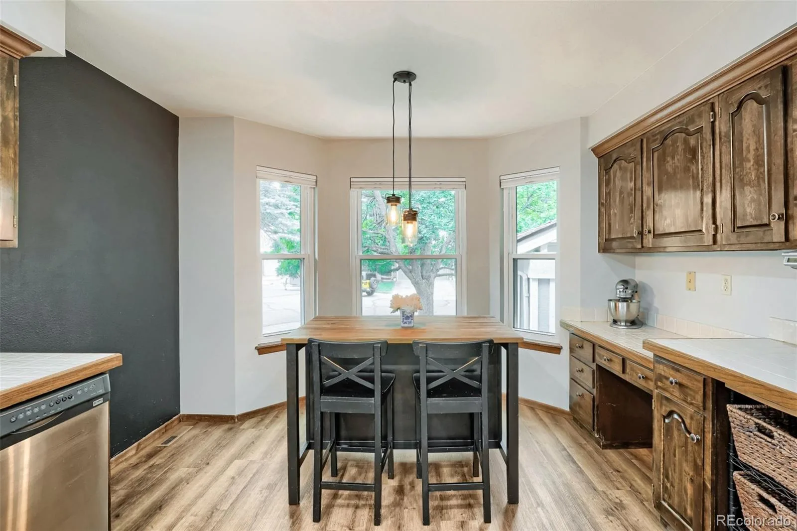 7706 S Curtice Circle Littleton CO 80120 | MLS #REC6941407 07252026031520 1600 8