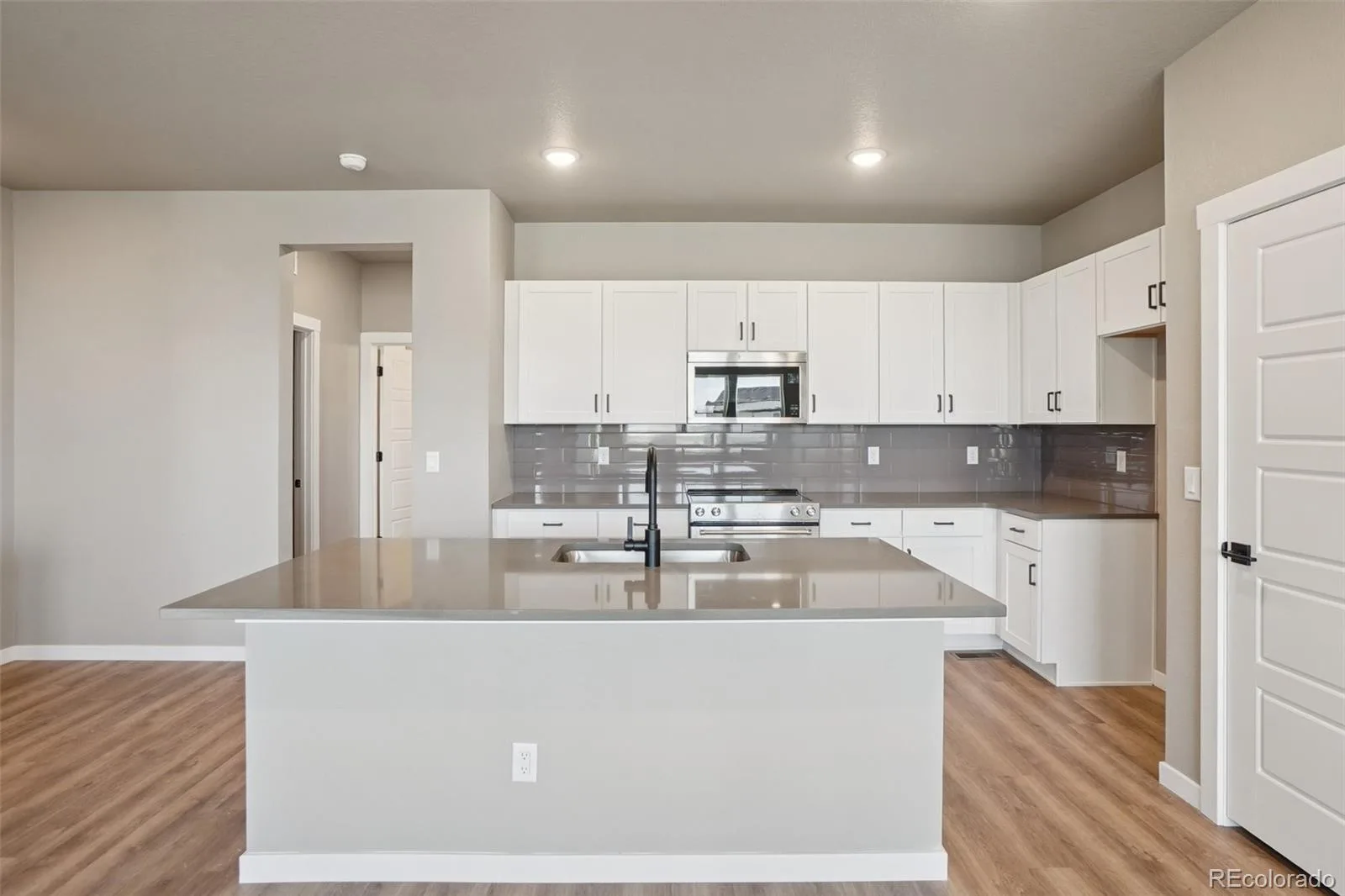 24121 E 54th Place Aurora CO 80019 | MLS #REC6941500 07302026225224 1600 14