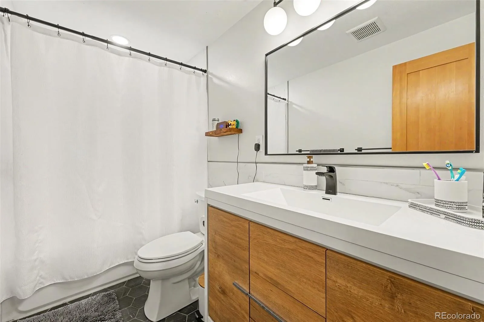 5333 W Amherst Avenue Denver CO 80227 | MLS #REC6941707 09222026193458 1600 14
