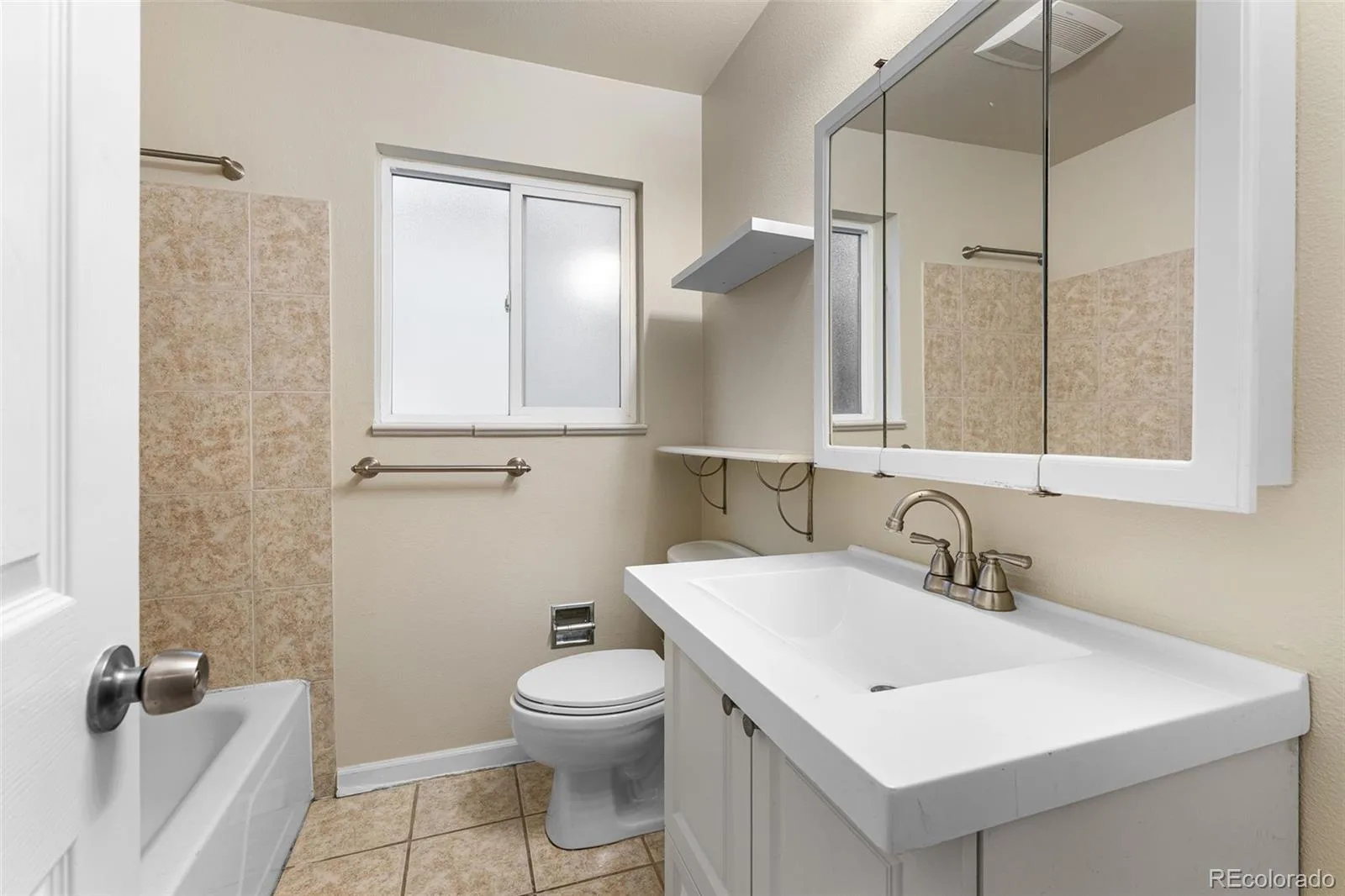1102 Nucla Street Aurora CO 80011 | MLS #REC6943187 08142026235654 1600 19