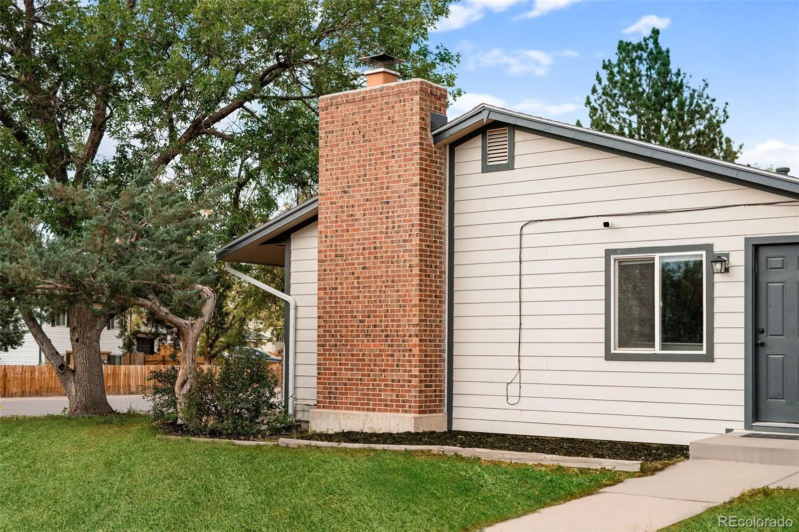 1102 Nucla Street Aurora CO 80011 | MLS #REC6943187 08142026235654 1600 33
