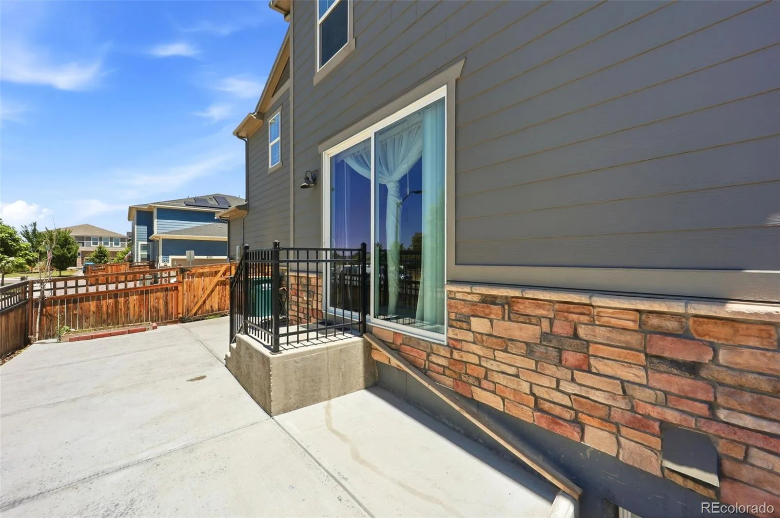 16535 E Alameda Parkway Aurora CO 80017 | MLS #REC6946000 07142026164944 1600 27