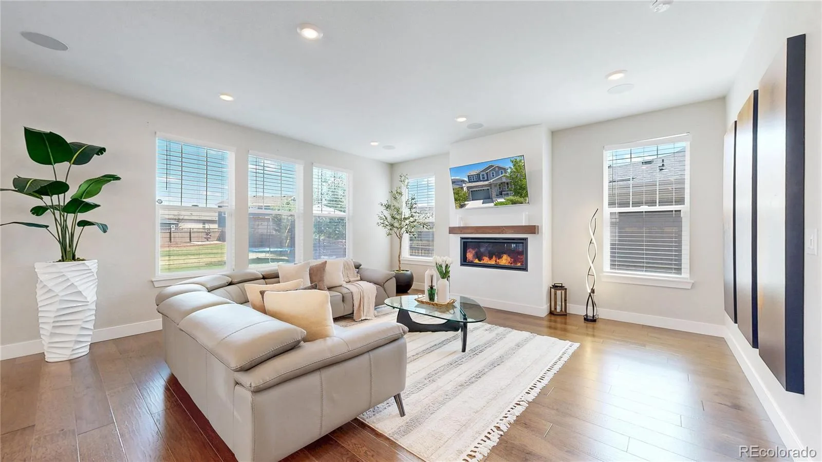 5938 N Odessa Street Aurora CO 80019 | MLS #REC6946629 07172026181231 1600 2