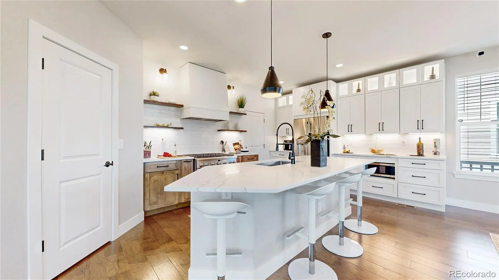 5938 N Odessa Street Aurora CO 80019 | MLS #REC6946629 07172026181231 1600 8