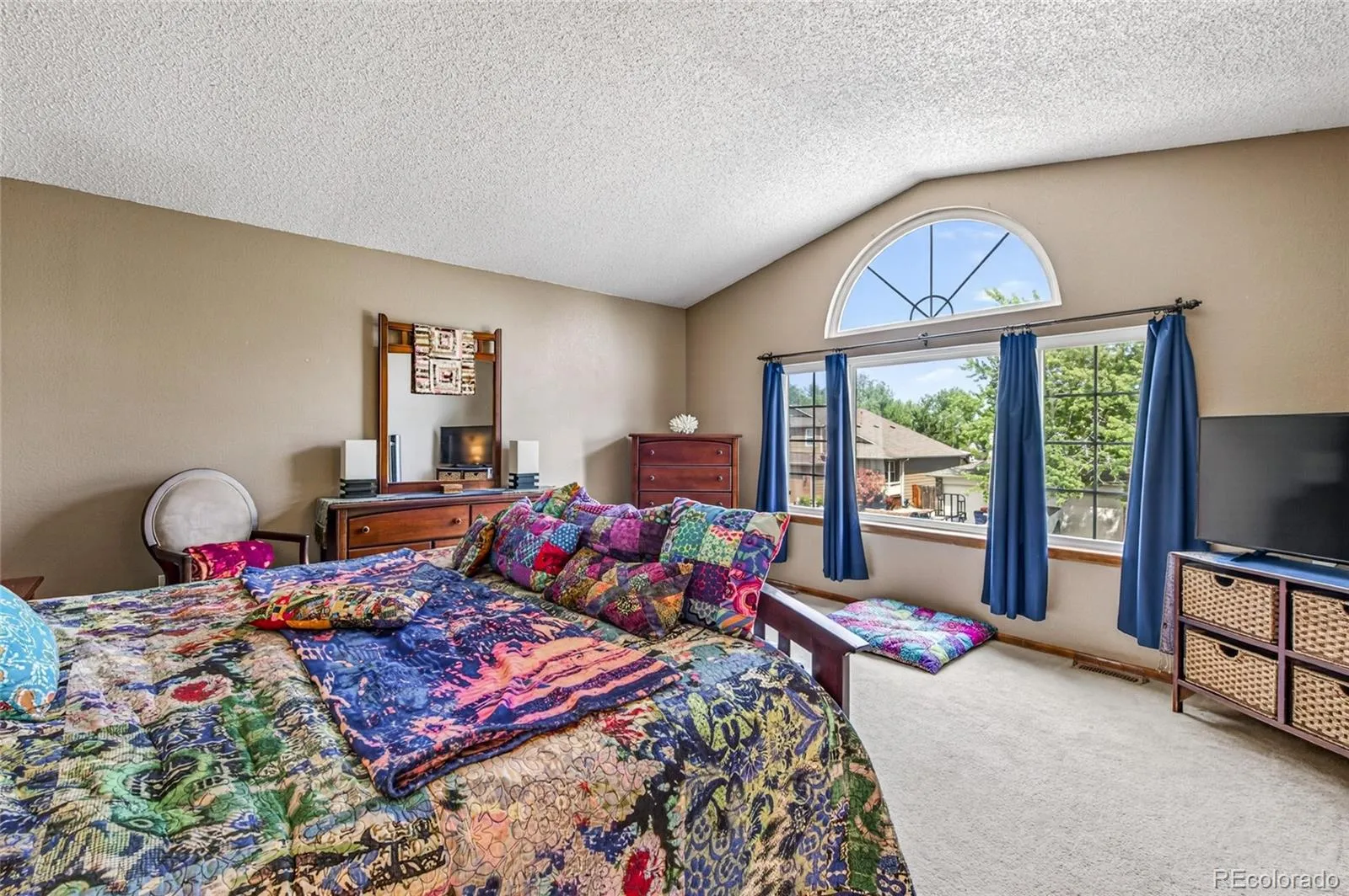 2911 N Princess Circle Broomfield CO 80020 MLS #REC6947153 05202026001200 1600 13