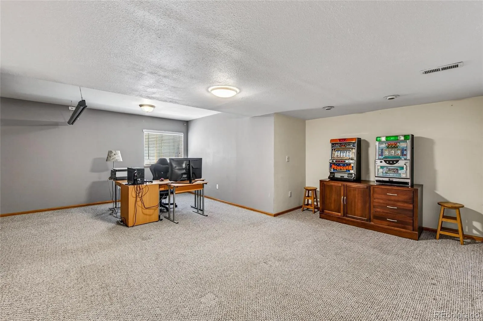 2911 N Princess Circle Broomfield CO 80020 MLS #REC6947153 05202026001200 1600 23