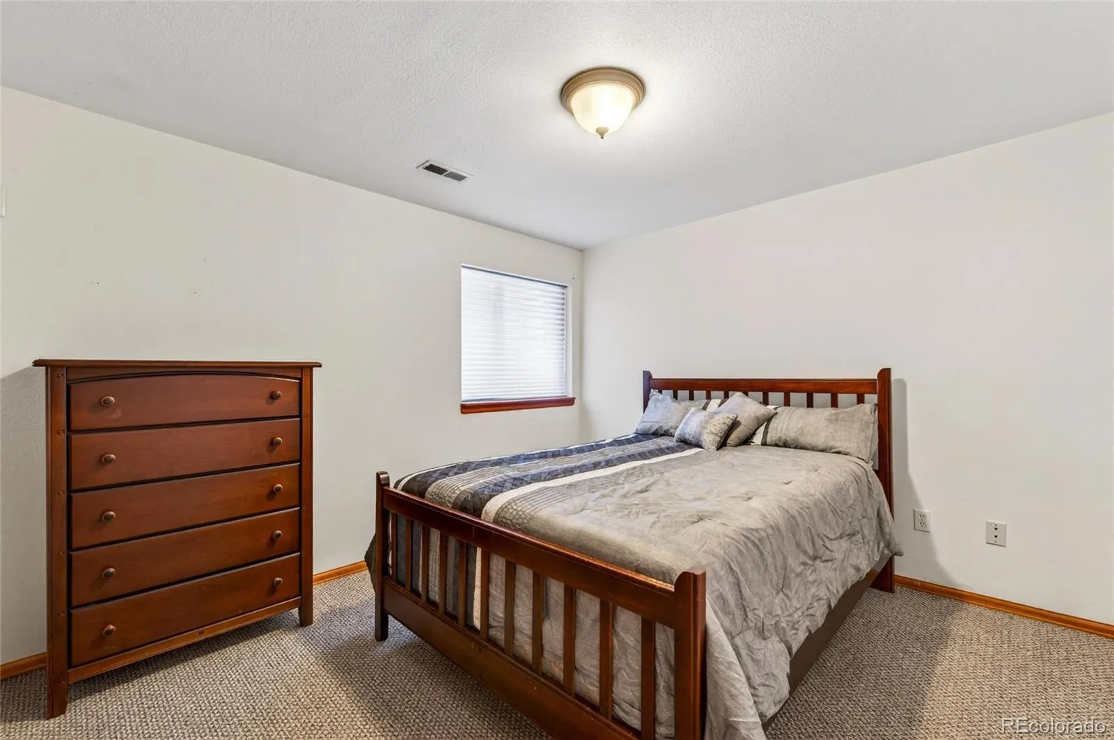 2911 N Princess Circle Broomfield CO 80020 MLS #REC6947153 05202026001200 1600 24