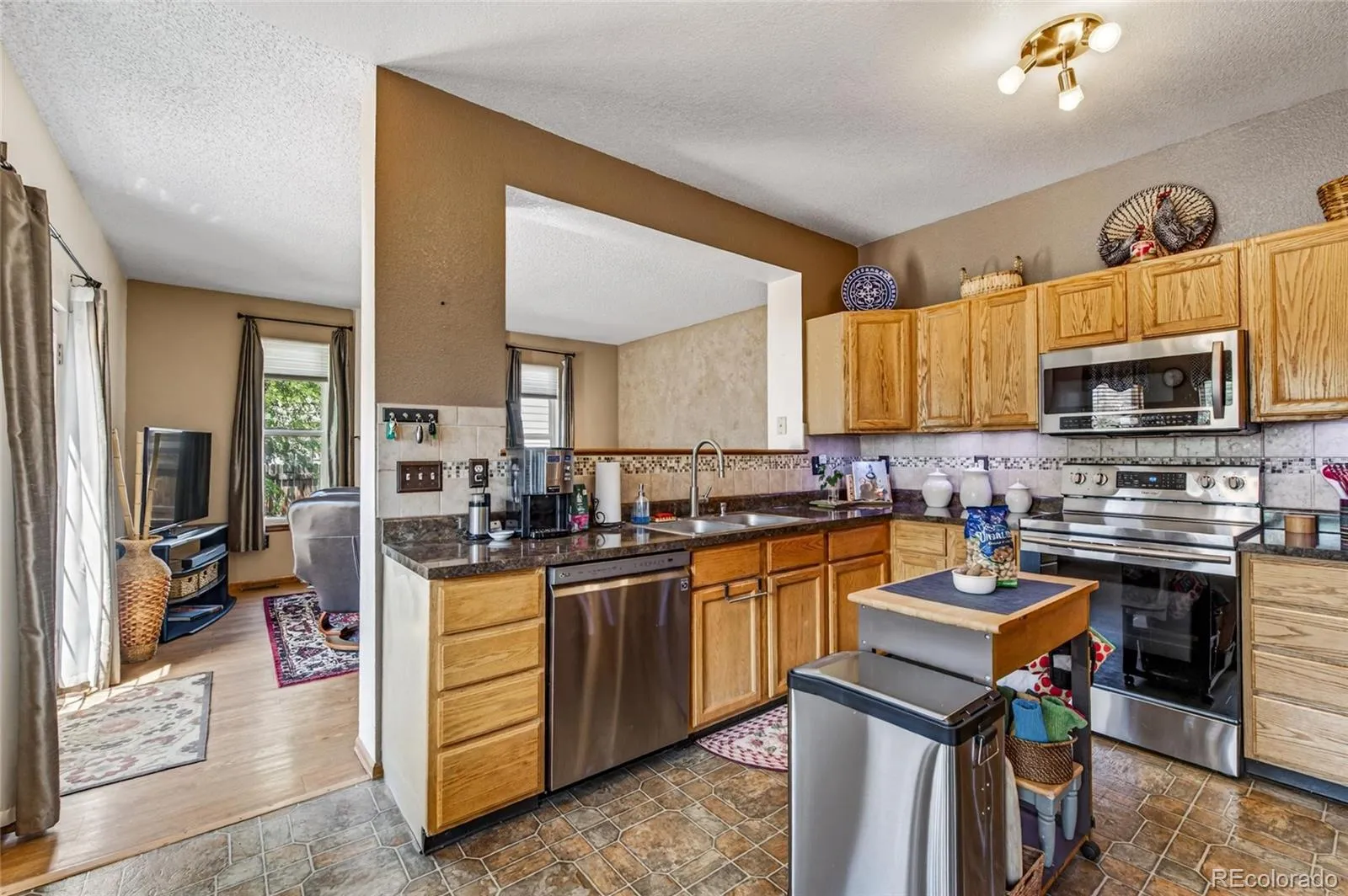2911 N Princess Circle Broomfield CO 80020 MLS #REC6947153 05202026001200 1600 7