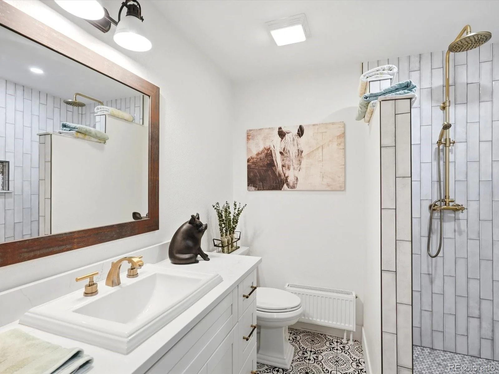 7155 W Montview Lane Littleton CO 80125 | MLS #REC6947247 08072026033744 1600 17