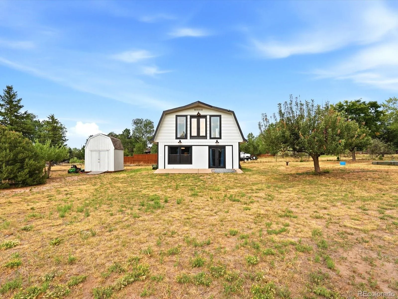 7155 W Montview Lane Littleton CO 80125 | MLS #REC6947247 08072026033744 1600 25