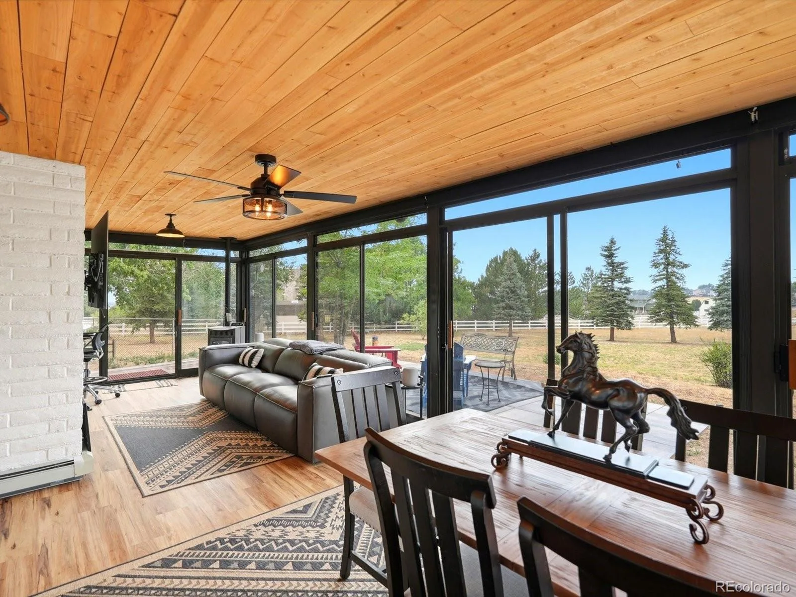 7155 W Montview Lane Littleton CO 80125 | MLS #REC6947247 08072026033744 1600 36