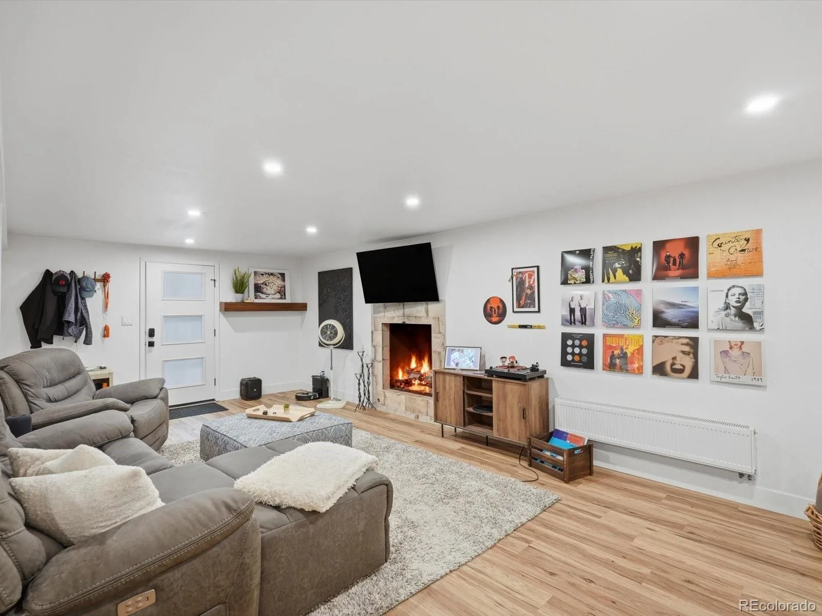 7155 W Montview Lane Littleton CO 80125 | MLS #REC6947247 08072026033744 1600 39