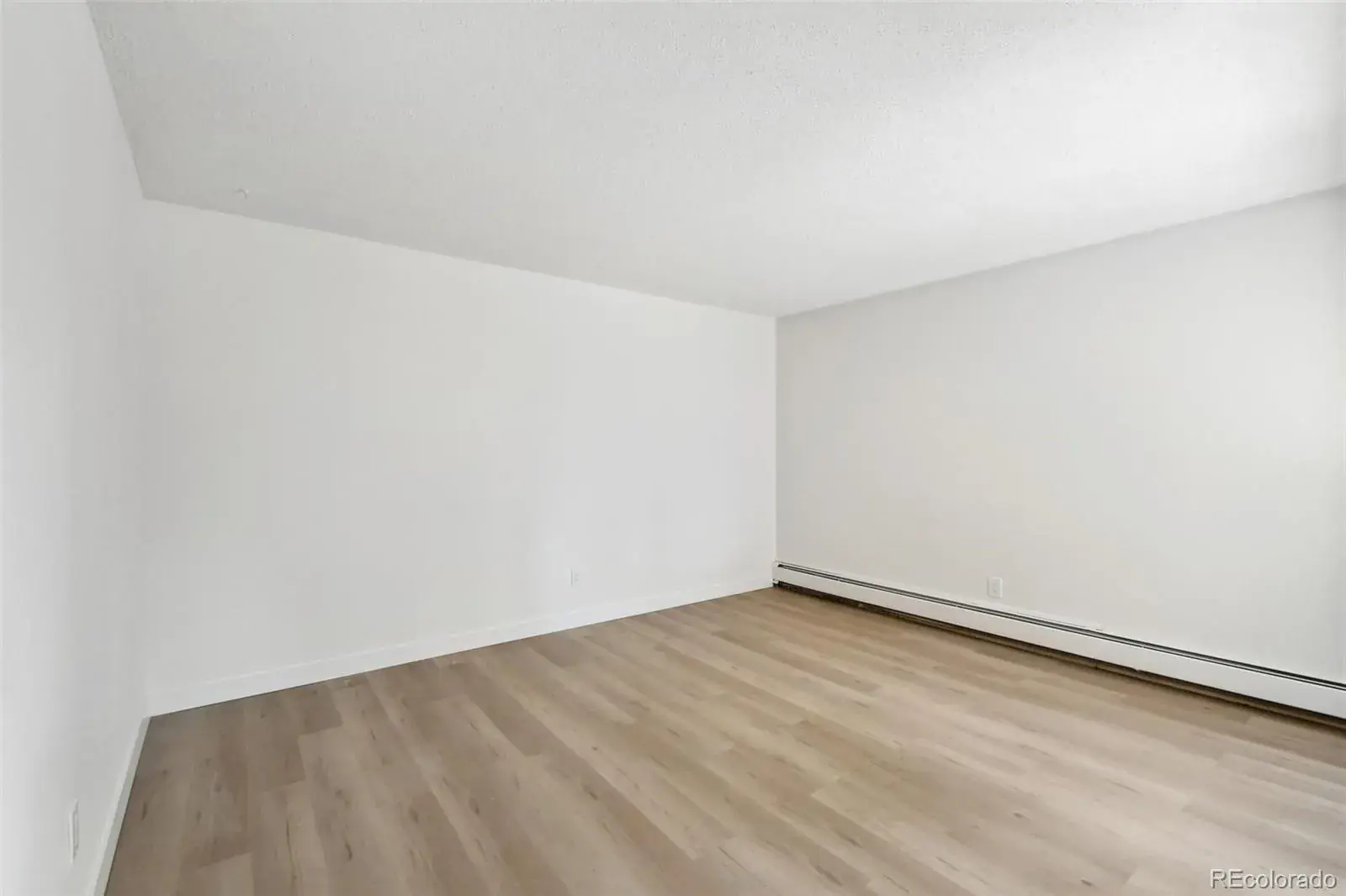 13635 E Bates Avenue #205 Aurora CO 80014 MLS #REC6947836 02202026184509 1600 12