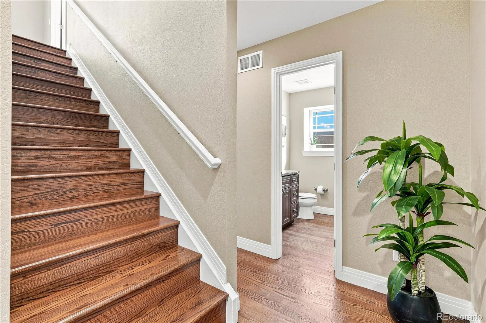 965 Krameria Street Denver CO 80220 | MLS #REC6949457 10092026210341 1600 24