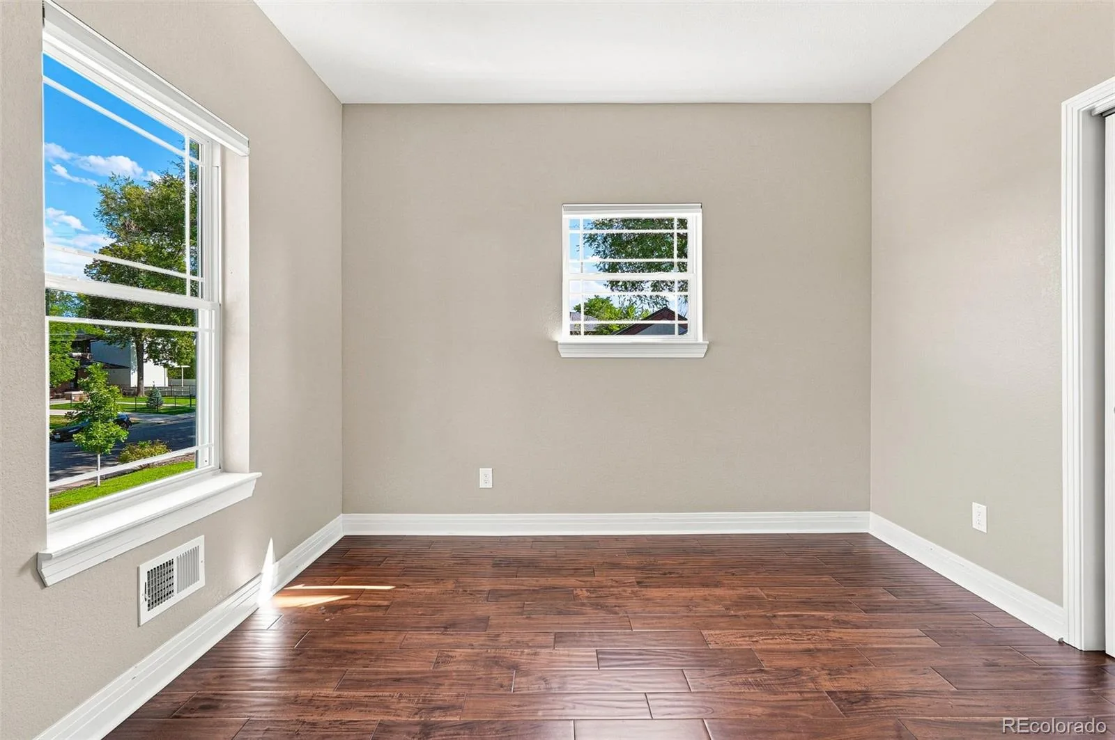 965 Krameria Street Denver CO 80220 | MLS #REC6949457 10092026210341 1600 33