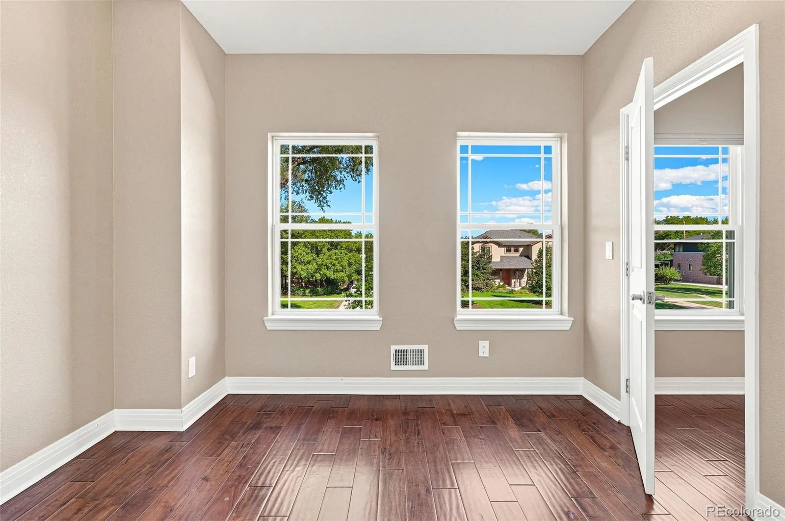 965 Krameria Street Denver CO 80220 | MLS #REC6949457 10092026210341 1600 36