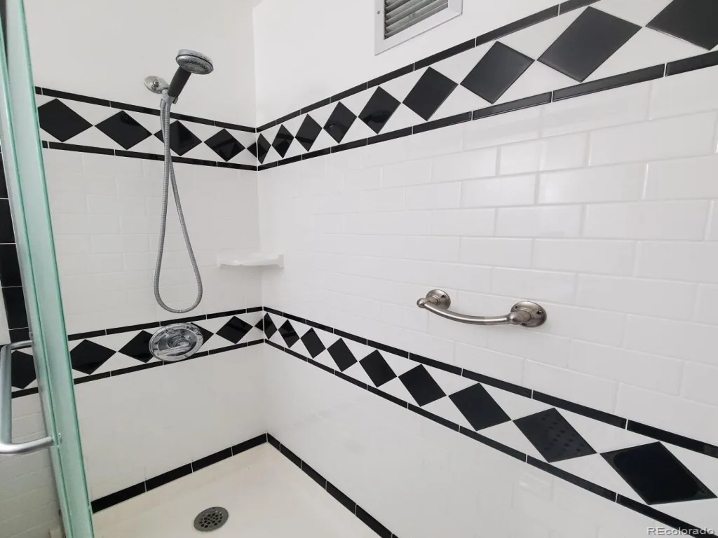 725 S Clinton Street #11A Denver CO 80247 | MLS #REC6950156 06172026235207 1024 19